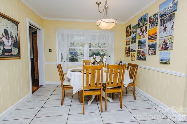 56 E Glenview Street, Marion, NC 28752