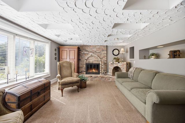 18030 20th Avenue N, Plymouth, MN 55447