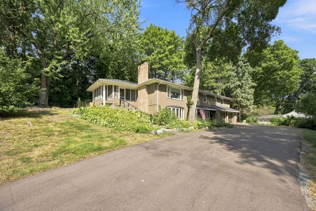 18030 20th Avenue N, Plymouth, MN 55447