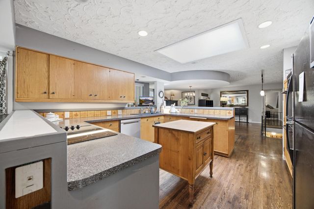18030 20th Avenue N, Plymouth, MN 55447