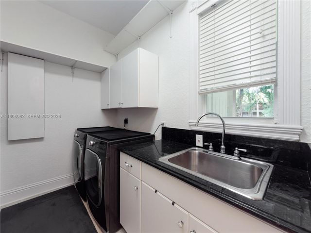 6235 Rolling Road Dr, Pinecrest, FL 33156