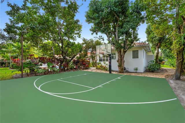 6235 Rolling Road Dr, Pinecrest, FL 33156