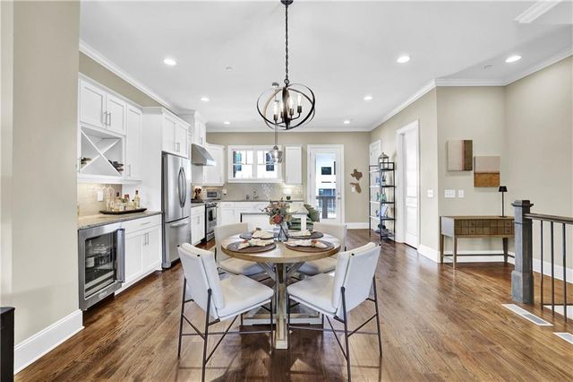 180 Easy Pines Way, Marietta, GA 30060