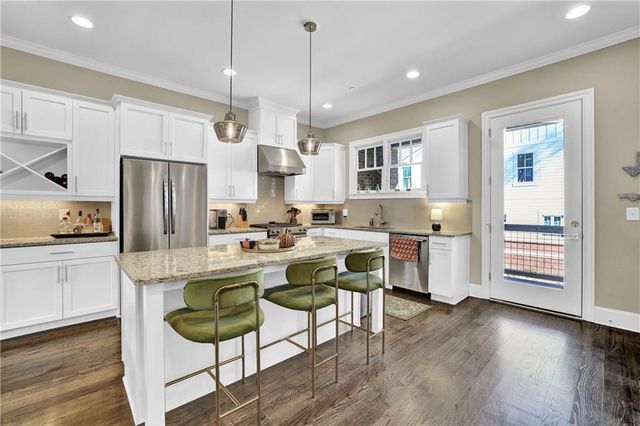 180 Easy Pines Way, Marietta, GA 30060