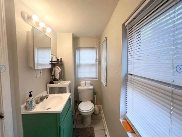 249 Hurley St 2F, Cambridge, MA 02141