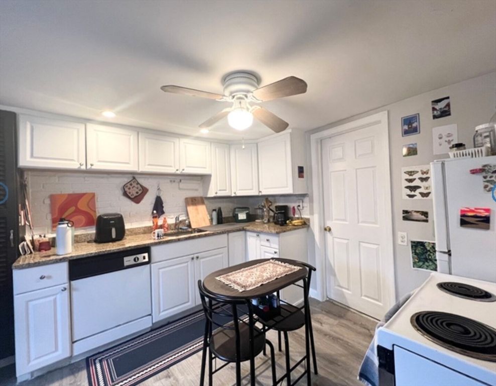 249 Hurley St 2F, Cambridge, MA 02141