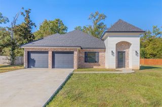 927 Magdalena Street, Sulphur, LA 70663
