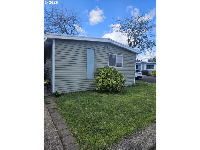 1800 LAKEWOOD Ct, Eugene, OR 97402