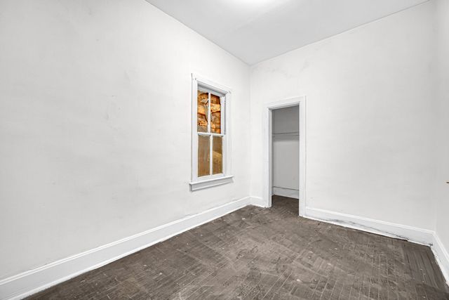 701 Meeker Avenue, Joliet, IL 60432