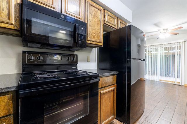 8806 N Rockwell Drive, Oklahoma City, OK 73132