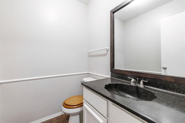 8806 N Rockwell Drive, Oklahoma City, OK 73132