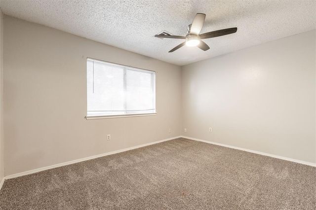 8806 N Rockwell Drive, Oklahoma City, OK 73132