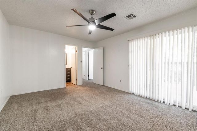 8806 N Rockwell Drive, Oklahoma City, OK 73132