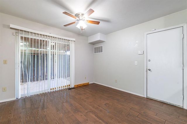 8806 N Rockwell Drive, Oklahoma City, OK 73132