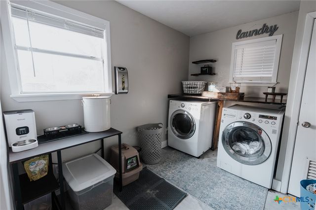 633 Tutt Avenue, Taft, TX 78390