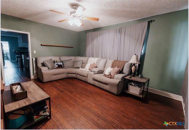 633 Tutt Avenue, Taft, TX 78390