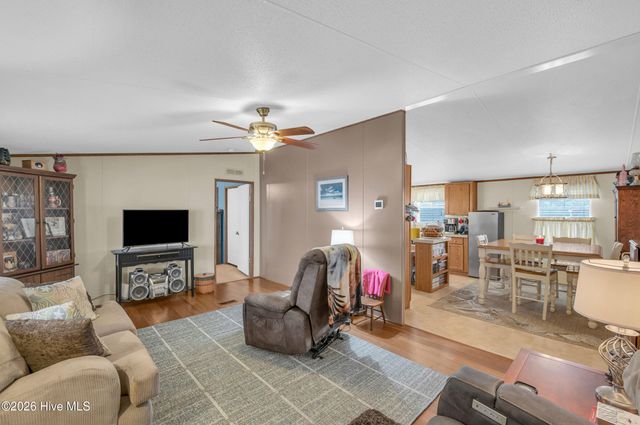 2232 Lakeside Avenue SW, Supply, NC 28462