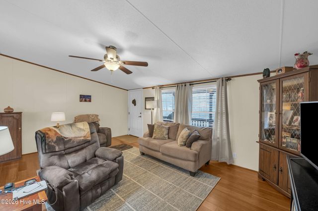 2232 Lakeside Avenue SW, Supply, NC 28462