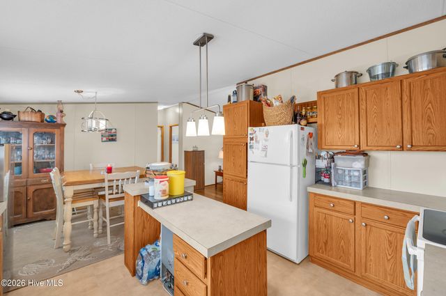 2232 Lakeside Avenue SW, Supply, NC 28462