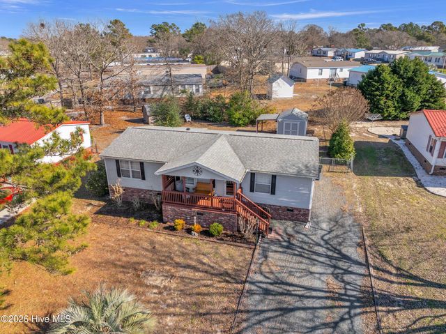 2232 Lakeside Avenue SW, Supply, NC 28462