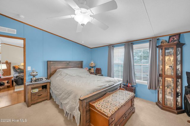 2232 Lakeside Avenue SW, Supply, NC 28462