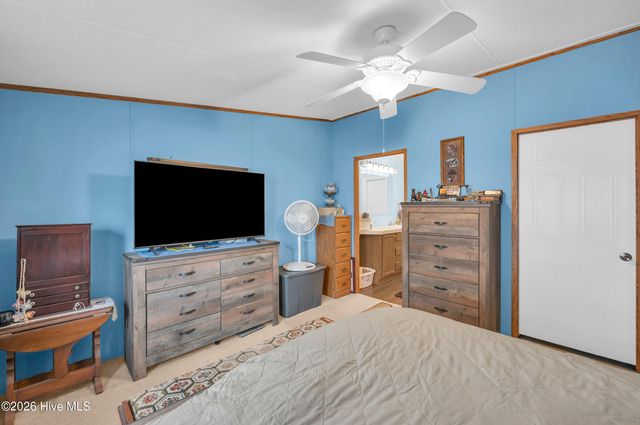 2232 Lakeside Avenue SW, Supply, NC 28462