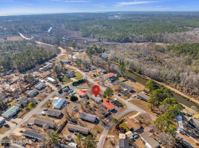 2232 Lakeside Avenue SW, Supply, NC 28462