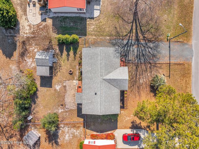 2232 Lakeside Avenue SW, Supply, NC 28462