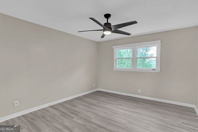 5298 E Shore Drive SW, Conyers, GA 30094