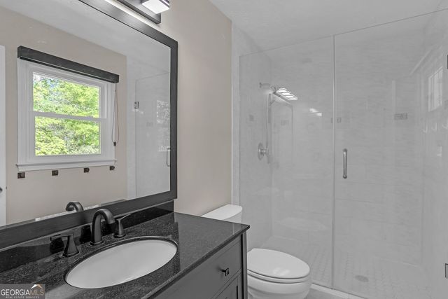 5298 E Shore Drive SW, Conyers, GA 30094