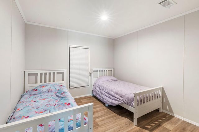 101 Hill Loop Road, Somerville, TX 77879