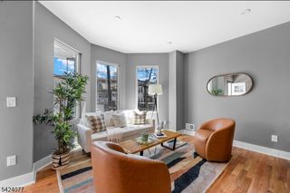 219 Clerk St, Jersey City, NJ 07305