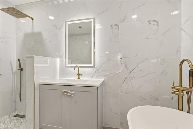 517 E 27th Street, Winston-salem, NC 27105