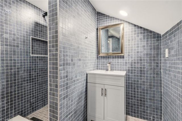 517 E 27th Street, Winston-salem, NC 27105