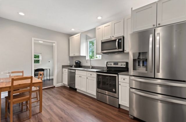 7 Abbotsford St B, Boston, MA 02121