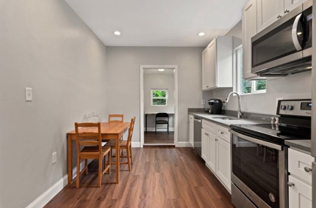 7 Abbotsford St B, Boston, MA 02121