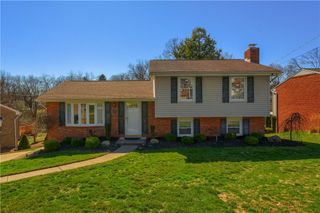 245 Wyngate Road, Moon/crescent Twp, PA 15108