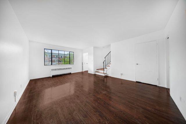 44 COLLEGE ST, Jc, West Bergen, NJ 07305