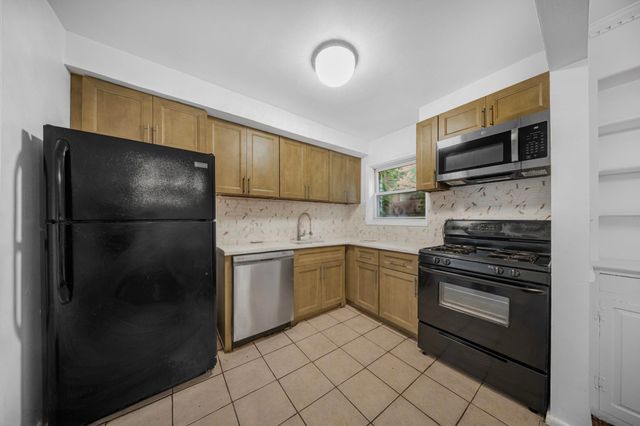 44 COLLEGE ST, Jc, West Bergen, NJ 07305