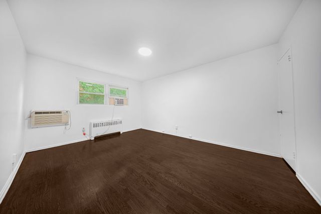 44 COLLEGE ST, Jc, West Bergen, NJ 07305