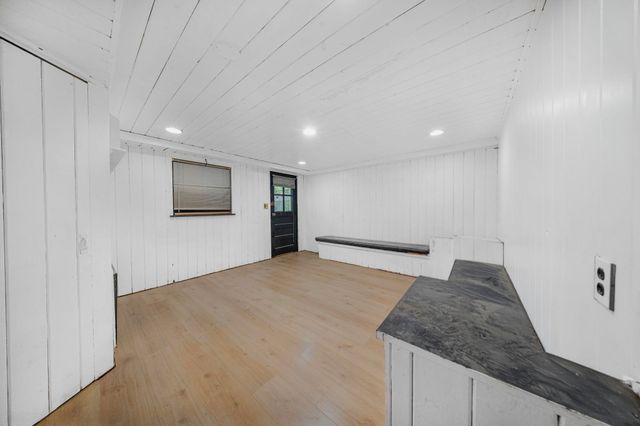 44 COLLEGE ST, Jc, West Bergen, NJ 07305