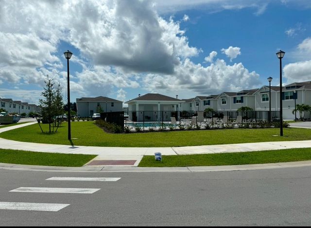 5786 SE Edgewater Circle, Stuart, FL 34997