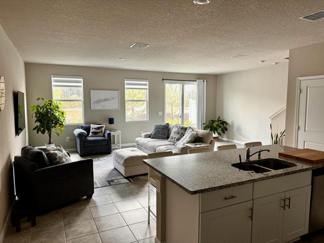 5786 SE Edgewater Circle, Stuart, FL 34997