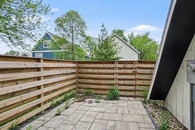 540 East Drive, South Haven, MI 49090