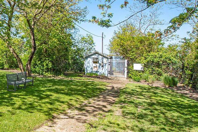 540 East Drive, South Haven, MI 49090