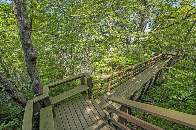 540 East Drive, South Haven, MI 49090