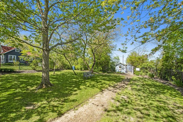 540 East Drive, South Haven, MI 49090