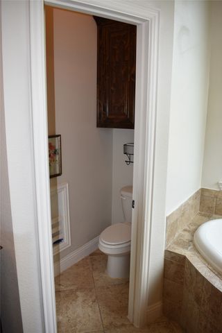 490 Oak Hills Lane, Fate, TX 75189