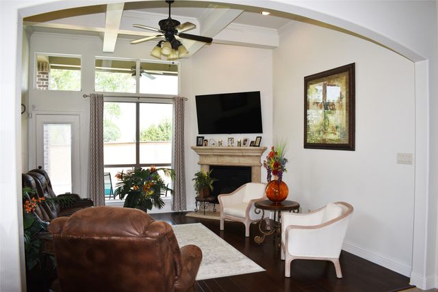 490 Oak Hills Lane, Fate, TX 75189