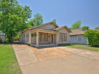 226 E Ayers Street, Edmond, OK 73034